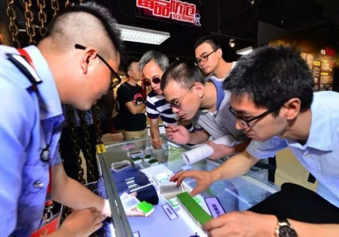 给大家爆料一下“目前新的麻将机程序遥控”(详细透视教程)