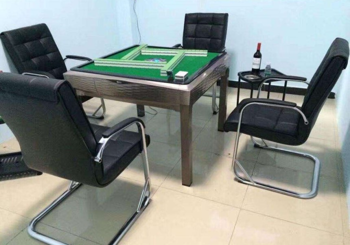 讲解三款!棋牌室麻将机免装控牌器(免安装程序真假)